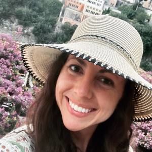 Meet your Posher, Lauren
